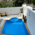 Vilă Tatilde Villam *